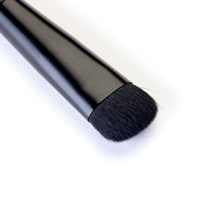 Erased Concealer Brush